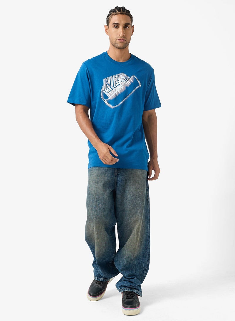 Nike Nsw Standard Blur Futura T-Shirt - Image 1